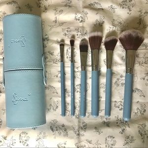 Sigma Ms Bunny Vegan and Cruelty Free Brush Set
